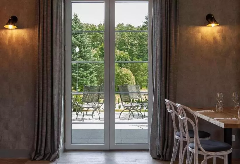 Hotelli Leśny Dwór