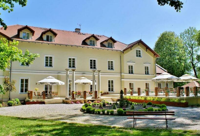 Hotel Pałac Kobylin