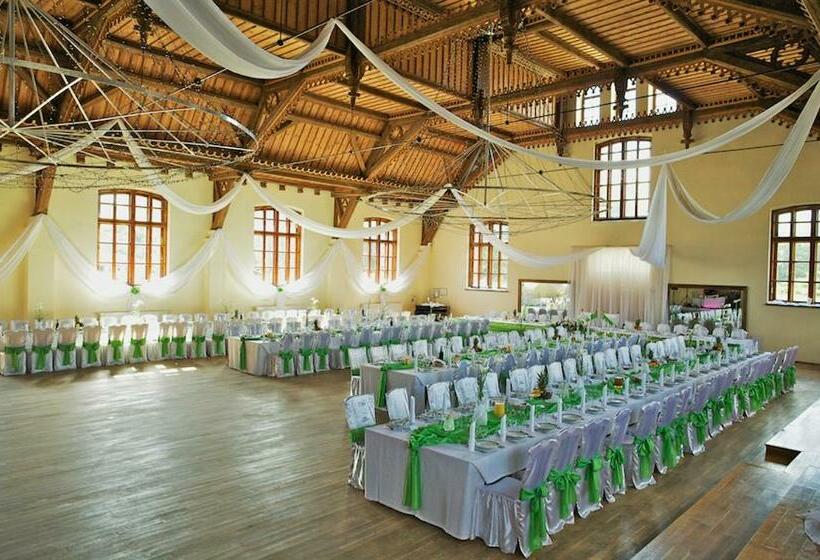 酒店 Zamek Karnity