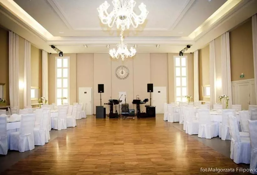 Lomakeskus Pod Lipą