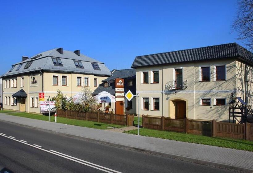 リゾートホテル Pod Lipą