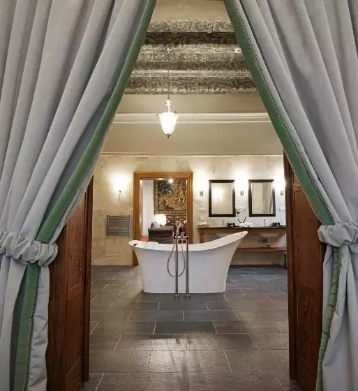 Zamek Karpniki Schloss Fischbach