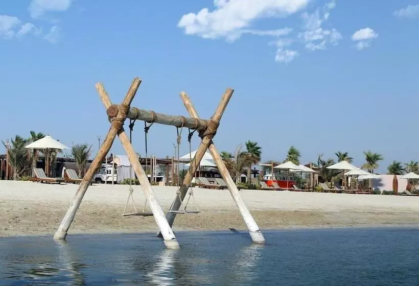 Bab Al Nojoum Hudayriyat Camp