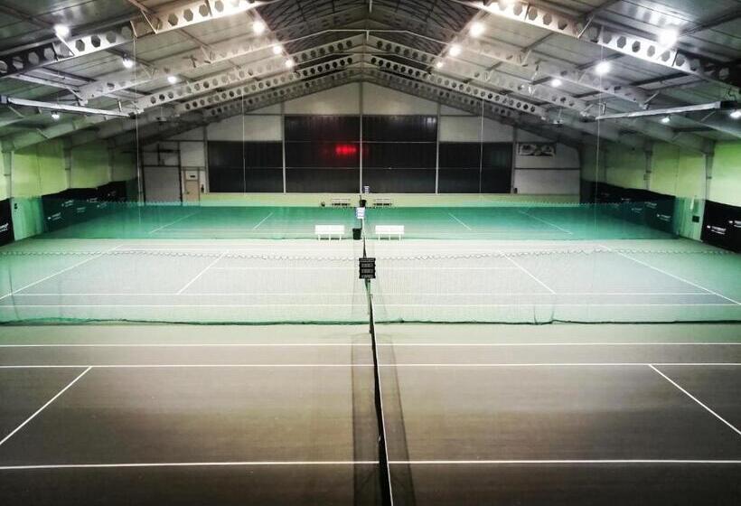 הוסטל Szczecińskie Centrum Tenisowe