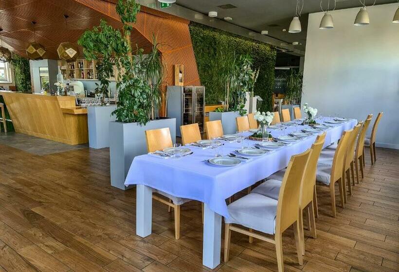 Antonińska Hotel & Apartamenty