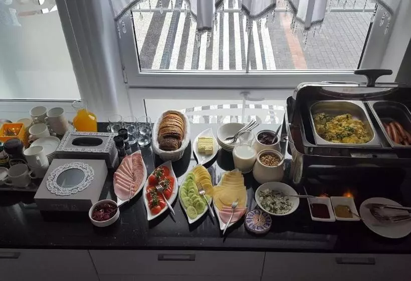 Aamiaismajoitus (B&B) Phu Gościniec 16 Tka