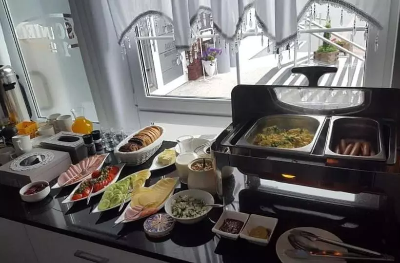 Aamiaismajoitus (B&B) Phu Gościniec 16 Tka