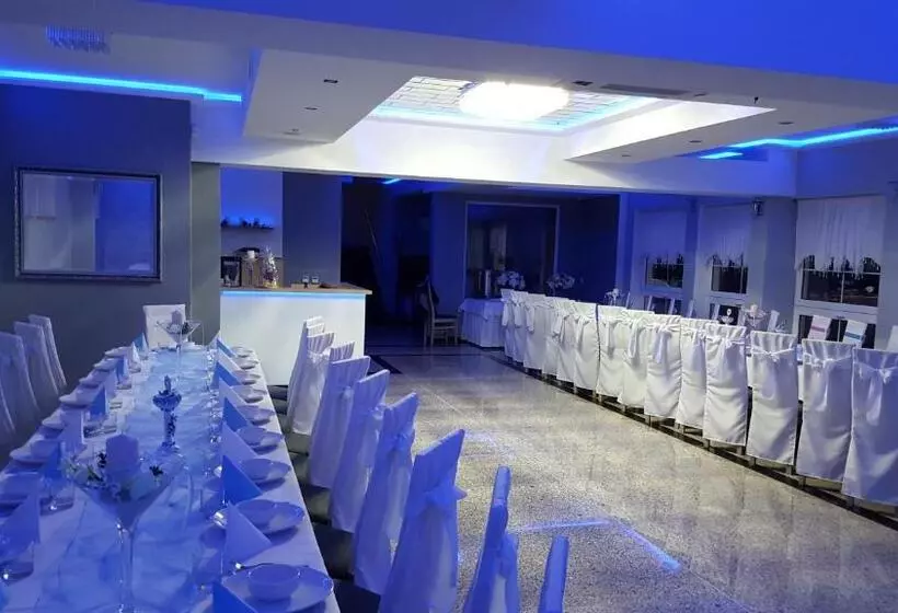 Aamiaismajoitus (B&B) Phu Gościniec 16 Tka