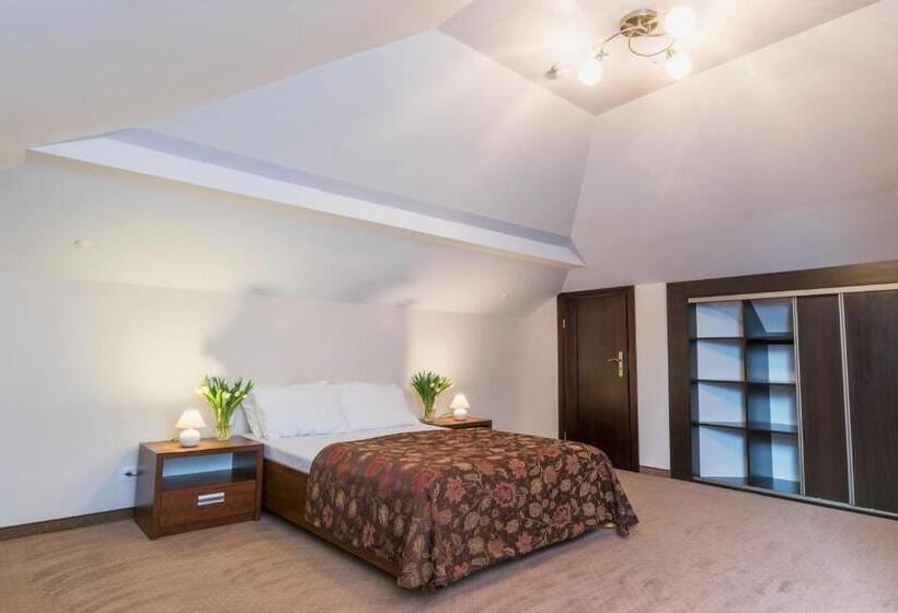 مبيت وإفطار Leszczynowy Dworek