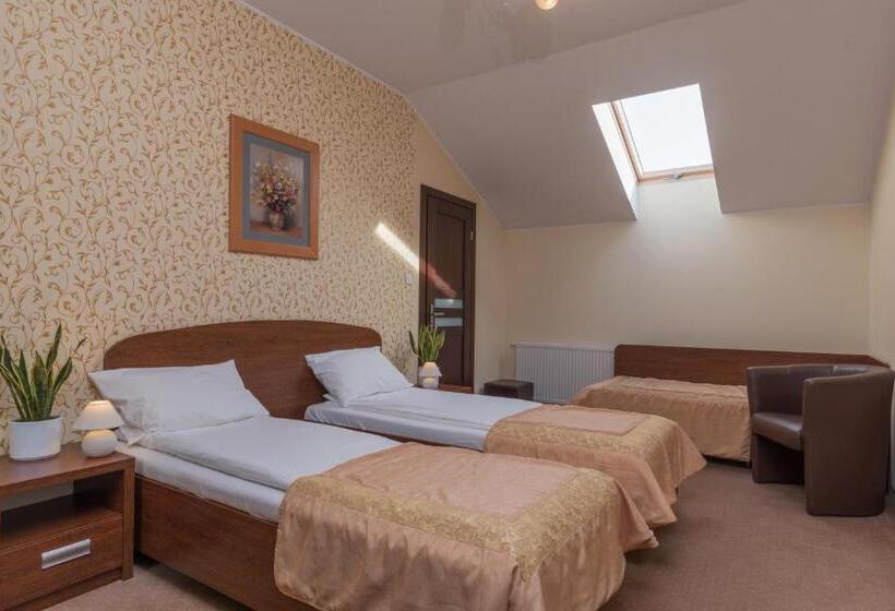 مبيت وإفطار Leszczynowy Dworek