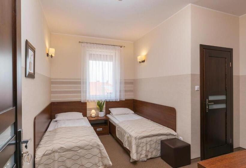 مبيت وإفطار Leszczynowy Dworek