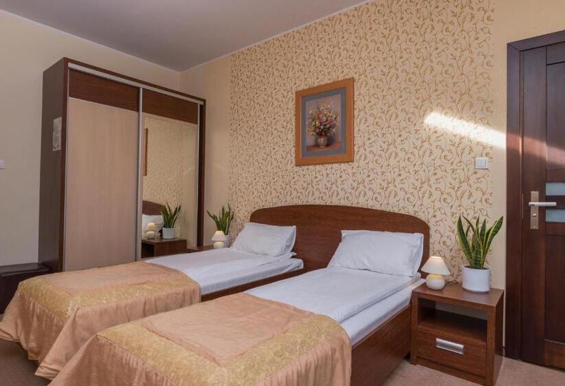 مبيت وإفطار Leszczynowy Dworek