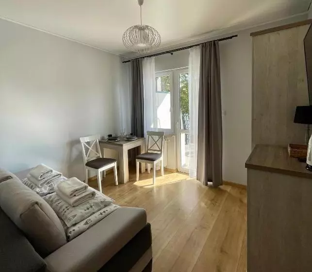 Aamiaismajoitus (B&B) Oå›rodek Promenada Faleza