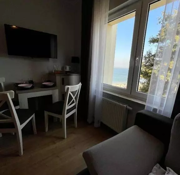 Aamiaismajoitus (B&B) Oå›rodek Promenada Faleza