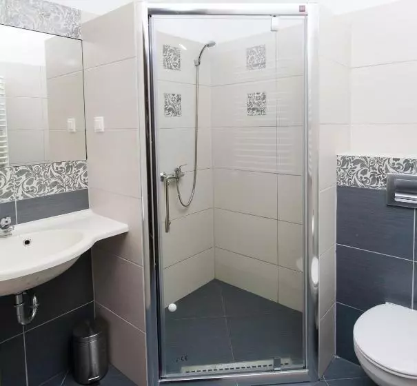 Aamiaismajoitus (B&B) Pałac Nad Jeziorem