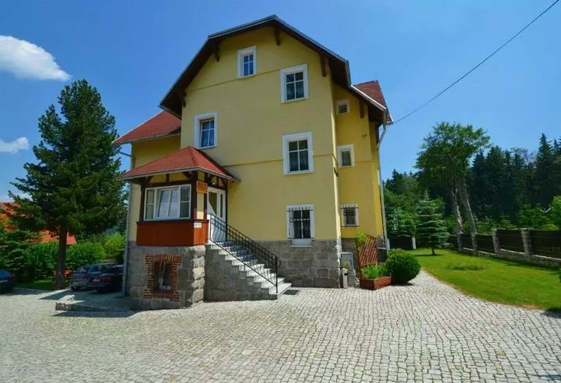 تختخواب و صبحانه Villa Grace   Wypoczynek Bez Dzieci