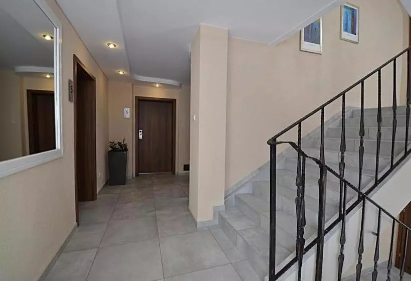 تختخواب و صبحانه Villa Grace   Wypoczynek Bez Dzieci
