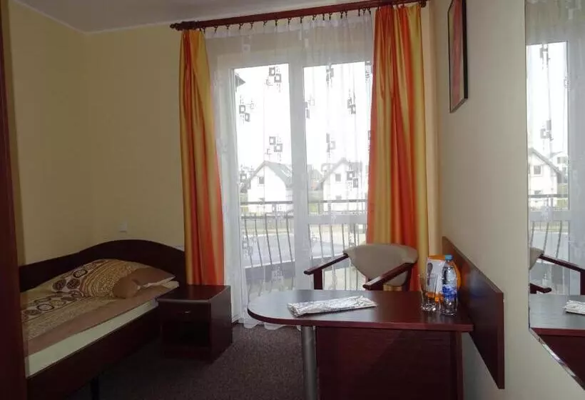 Aamiaismajoitus (B&B) Willa Global Komfortowe Pokoje Nad Morzem