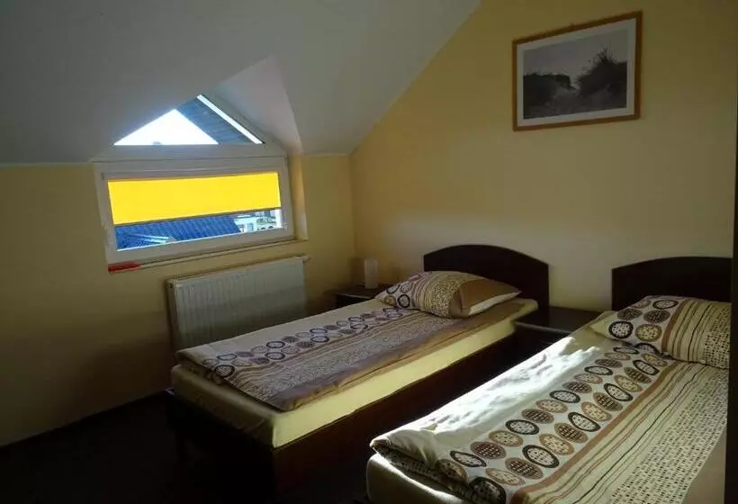 Aamiaismajoitus (B&B) Willa Global Komfortowe Pokoje Nad Morzem