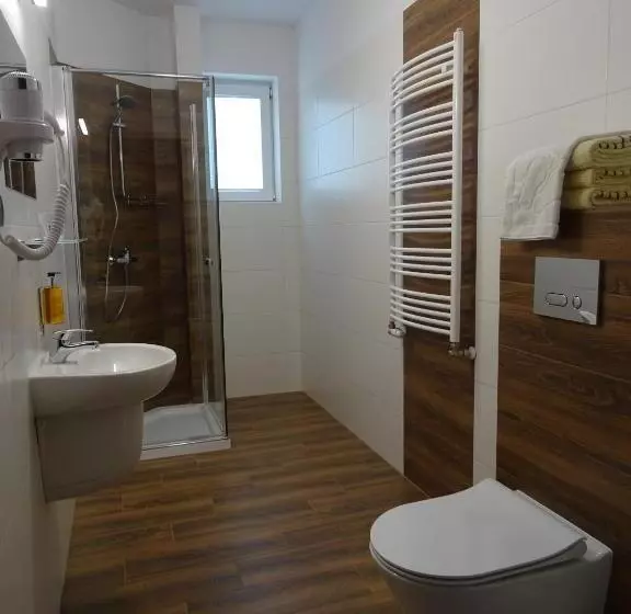 Aamiaismajoitus (B&B) Willa Global Komfortowe Pokoje Nad Morzem