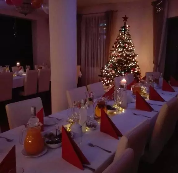 Aamiaismajoitus (B&B) Willa Pod Gwiazdami & Spa