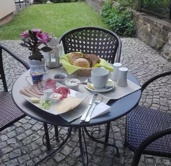 Aamiaismajoitus (B&B) Willa Pod Gwiazdami & Spa