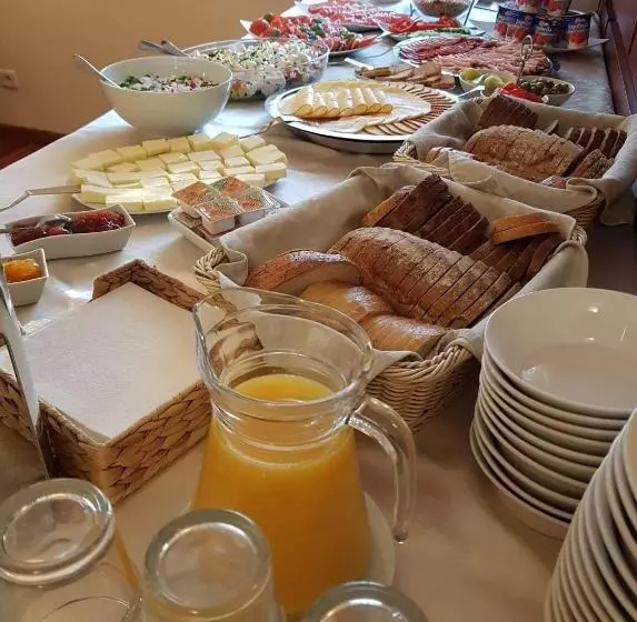 Aamiaismajoitus (B&B) Willa Pod Gwiazdami & Spa