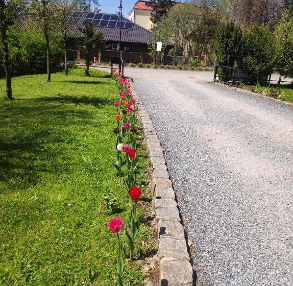 مبيت وإفطار Willa Pod Gwiazdami & Spa