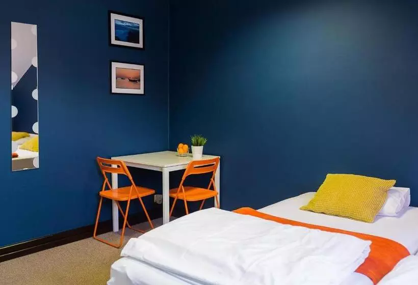 Hello Hostel & Apartments