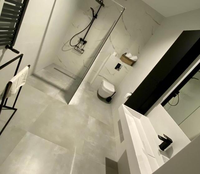 فندق Księżyc W świebodzicach