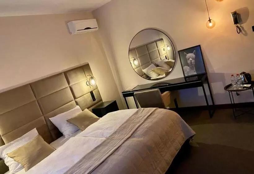 Hotelli Księżyc W świebodzicach