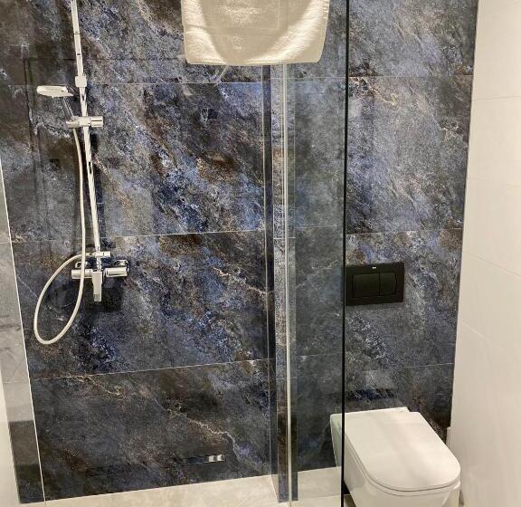 فندق Księżyc W świebodzicach