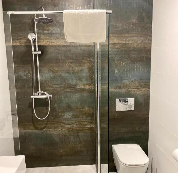 فندق Księżyc W świebodzicach