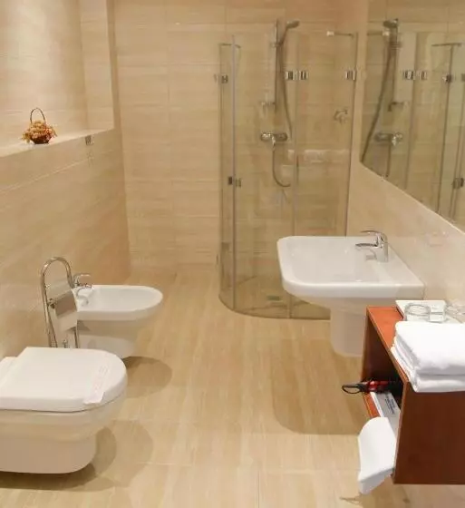 Hotelli Vis A Vis łańcut