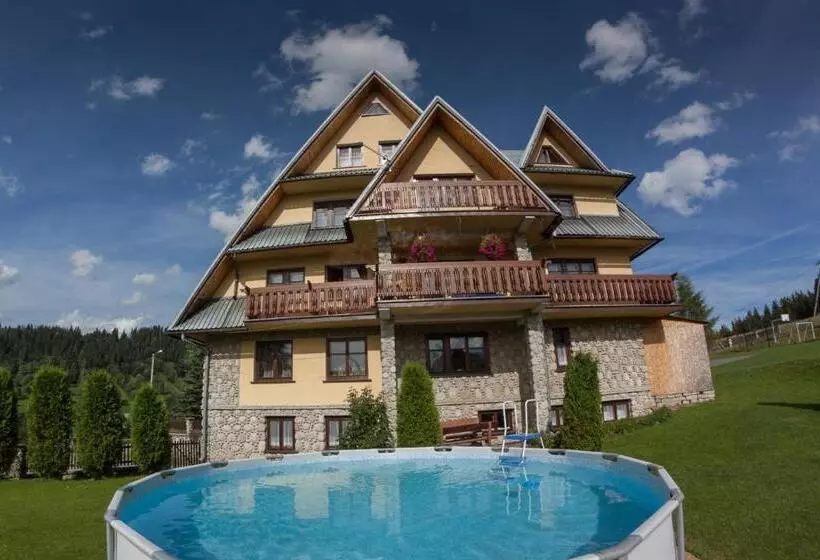 リゾートホテル Dom Wczasowy Jesionkówka