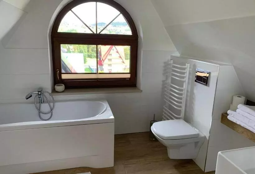 Aamiaismajoitus (B&B) Willa Gielatówka