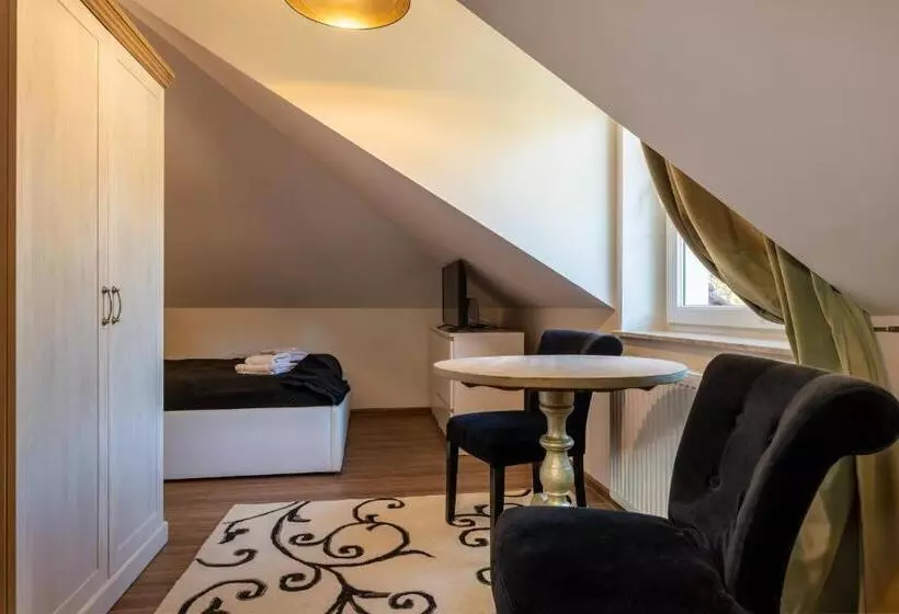 Aamiaismajoitus (B&B) Willa Vinci Rozewie