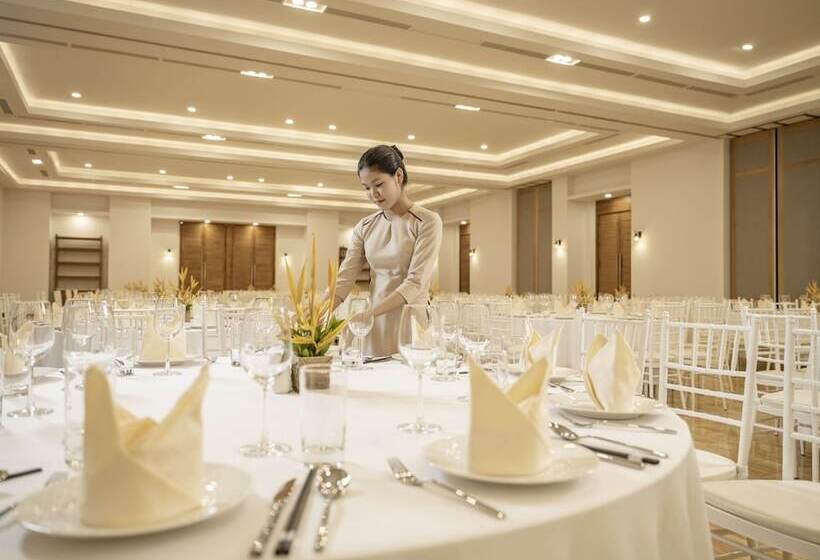 هتل Ana Mandara Cam Ranh