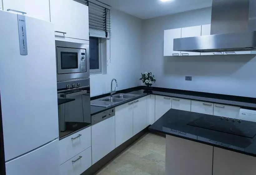 هتل Butterfly Residence