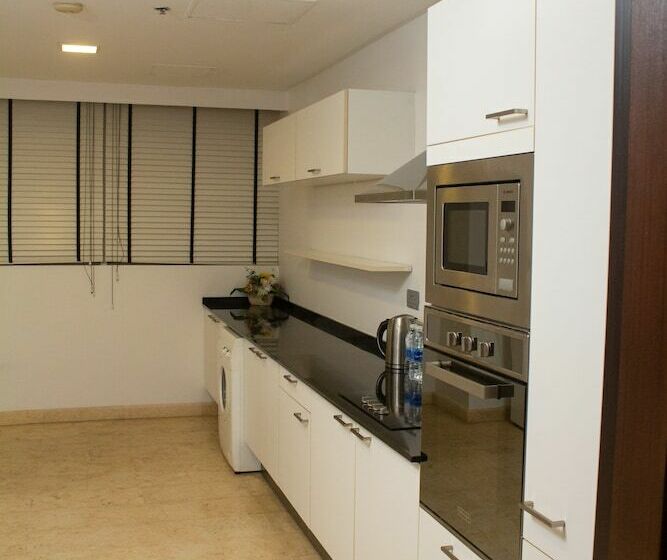 هتل Butterfly Residence