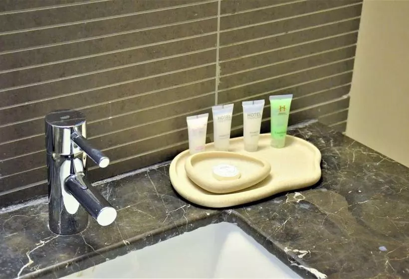 هتل Butterfly Residence