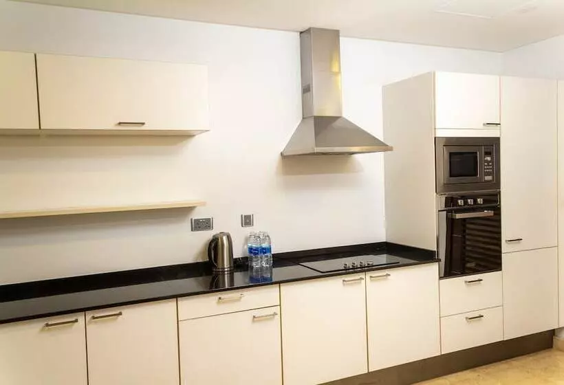 هتل Butterfly Residence