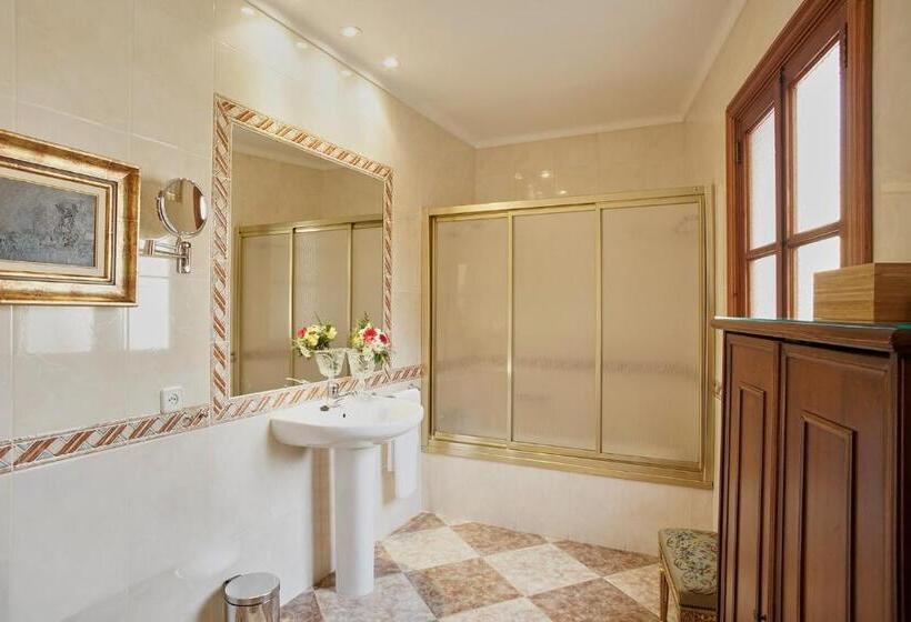 هتل Casa Delmonte   Turismo De Interior