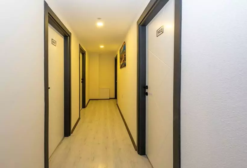 ホテル Gloria Airport