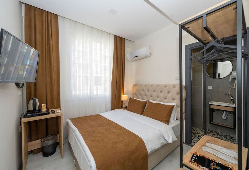 فندق Gloria Airport