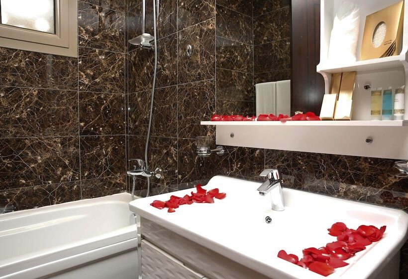 בית מלון כפרי Innyar