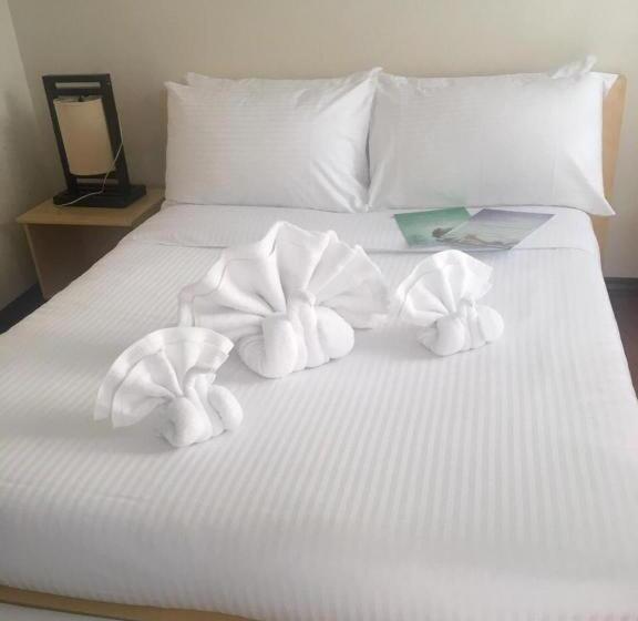 Shore Time Hotel Javier Leyte