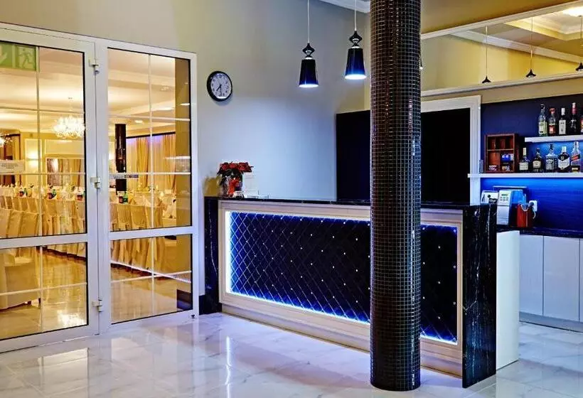 ホテル Zajazd Europa