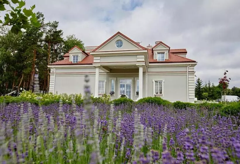 ホテル Zajazd Europa