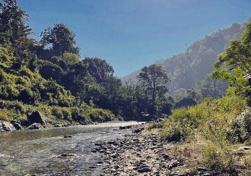 בית מלון כפרי Aita River Resort